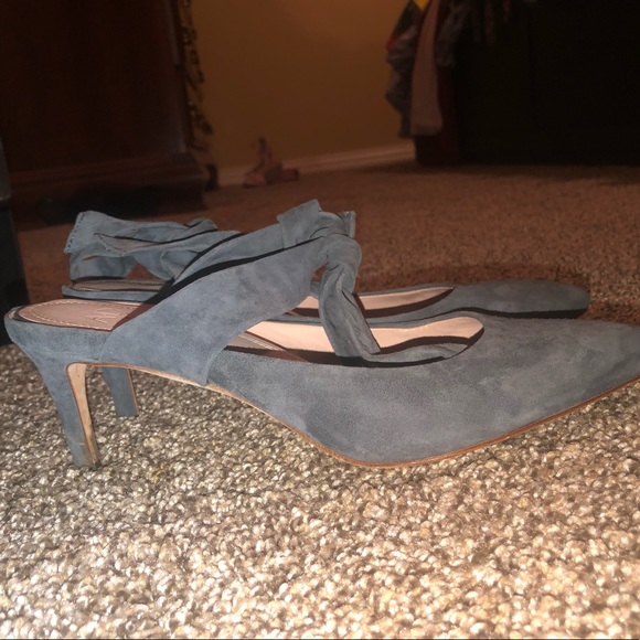 Suede grey one inch classy heels w/ ribbon for bow - Picture 4 of 5